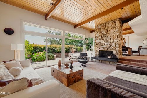 5519 Terrace Dr, La Crescenta, CA, 91214-1546 | Card Image