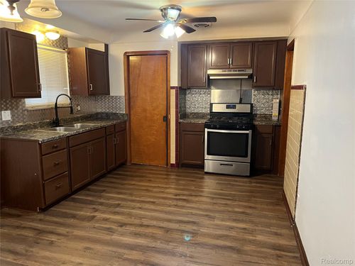 19710 Greeley St, Detroit, MI, 48203-4720 | Card Image