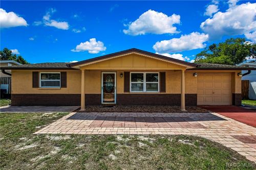 7726 Gulf Highlands Dr, Port Richey, FL, 34668-1109 | Card Image
