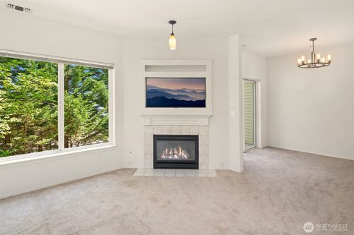 j202-12113 Ne 172nd Pl, Bothell, WA, 98011-6445 | Card Image