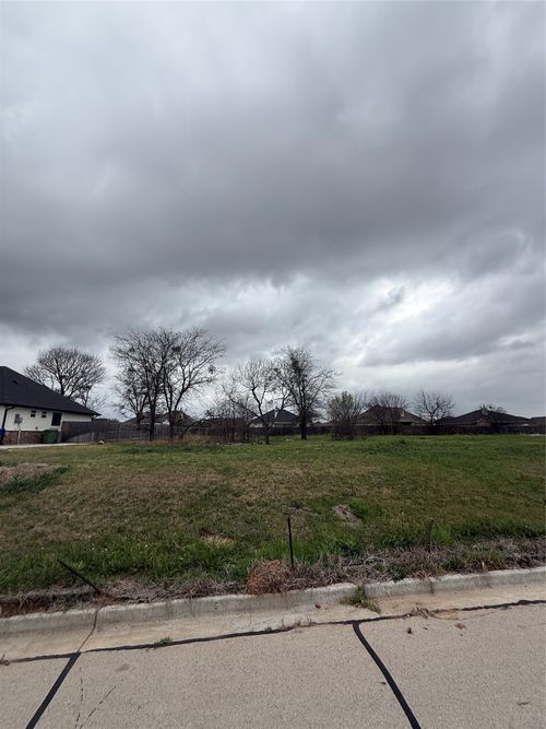 10104 T Bury Lane, Waco, TX, 76708 | Card Image