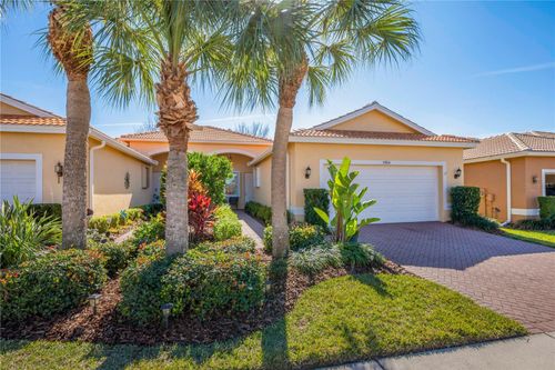 15814 Aurora Lake Cir, WIMAUMA, FL, 33598-4030 | Card Image