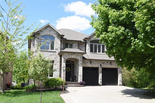 211 Tollgate Dr, Ancaster, ON, L9G5C8 | Card Image