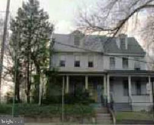 135 N Broad St, WOODBURY, NJ, 08096-1718 | Card Image