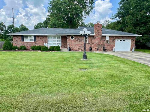 11 Oak Park Dr W, Centralia, IL, 62801-5706 | Card Image