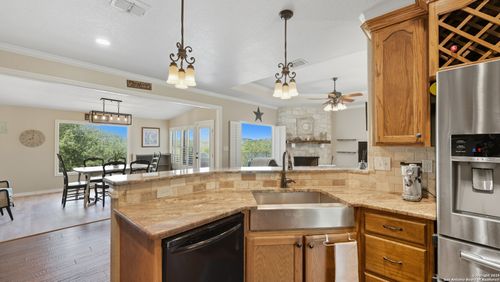 1138 Royal Eagle, Fischer, TX, 78623-2520 | Card Image