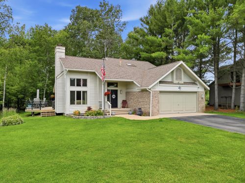 9551 Club House Dr W, Canadian Lakes, MI, 49346-8319 | Card Image