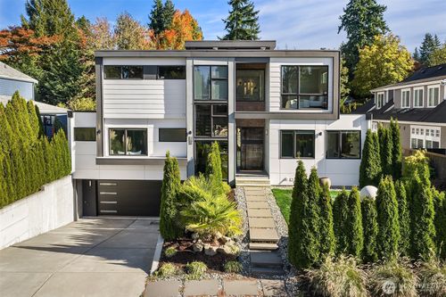 3108 92nd Ave Ne, Clyde Hill, WA, 98004-1748 | Card Image