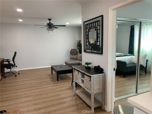 3-1260 E 4th St, Long Beach, CA, 90802 | Card Image
