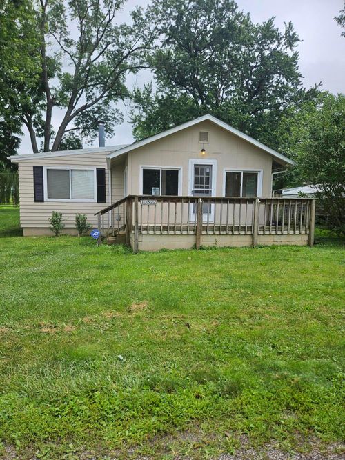 13522 Queen Rd Ne, Thornville, OH, 43076-9130 | Card Image