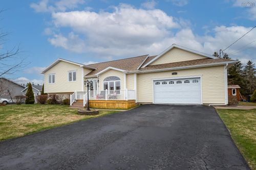 2 Willis Avenue, Coxheath, NS, B1R0A3 | Card Image
