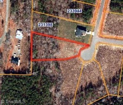 2004 Dock Ridge Drive, House other with 3 bedrooms, 3 bathrooms and null parking in Stokesdale NC | Image 3