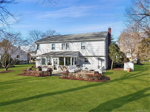 36 Country Ridge Dr, Rye Brook, NY, 10573-1013 | Card Image