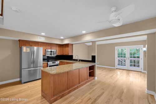 360 Crescent Spring Dr, Louisville, KY, 40206-2890 | Card Image
