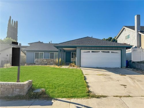 29147 Lotusgarden Dr, Canyon Country, CA, 91387-1841 | Card Image