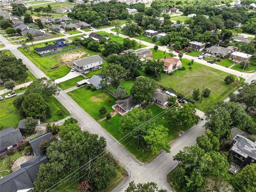 104 N Forrest Avenue, La Porte, TX, 77571 | Card Image