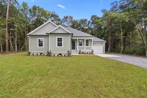 22465 Treadaway St, Mandeville, LA, 70471-8040 | Card Image