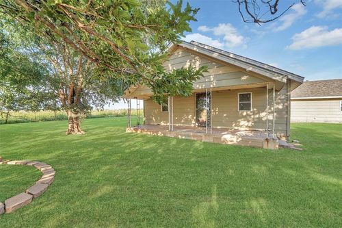 22904 N County Road 1840, Mangum, OK, 73554-3512 | Card Image