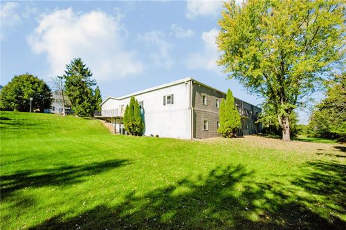 b2-3300 Quarry St, Whitehall, PA, 18052-3245 | Card Image