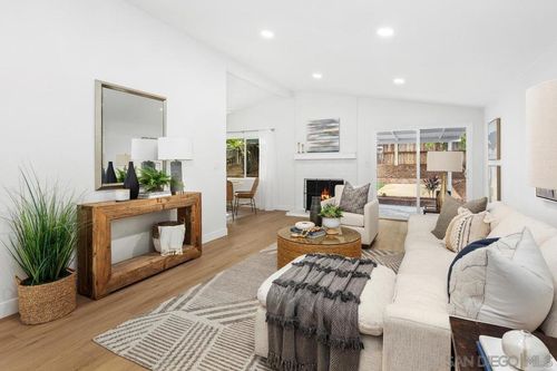 9212 Ronda Ave, San Diego, CA, 92123-3515 | Card Image