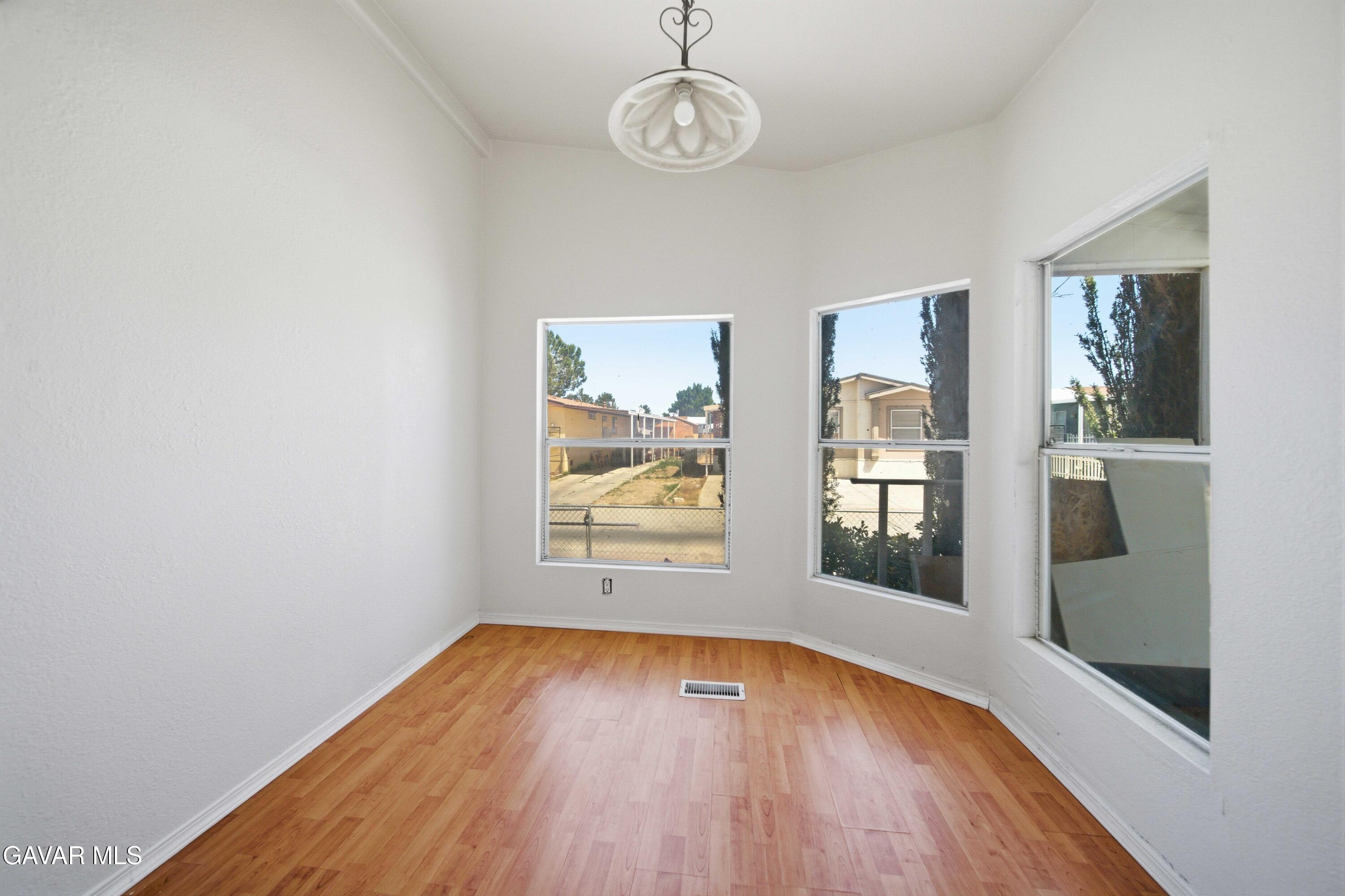 Residential in Lancaster 4