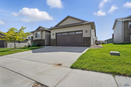4528 Lahinch St, Rapid City, SD, 57702-7378 | Card Image