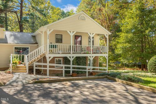 135 Drummond Pl, Cary, NC, 27511-5513 | Card Image