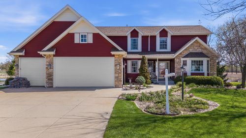 861 Summer Creek Rd, Oconomowoc, WI, 53066-4164 | Card Image