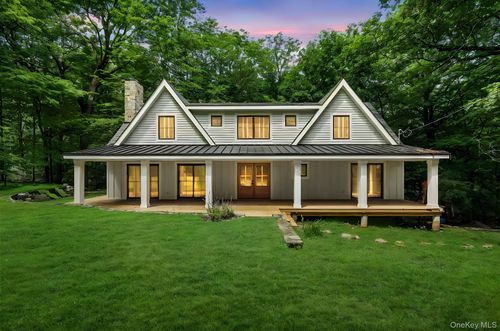 136 Roaring Brook Rd, Chappaqua, NY, 10514-1707 | Card Image