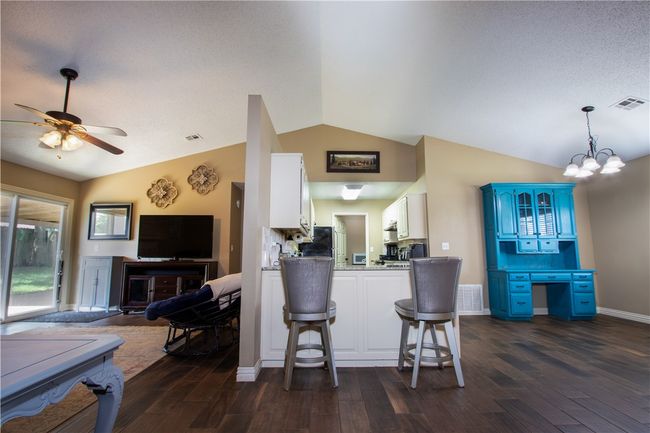 602 E Kara Ln, House other with 3 bedrooms, 2 bathrooms and null parking in Rogers AR | Image 6