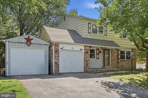 29 Cochise Ln, ROYERSFORD, PA, 19468-3030 | Card Image