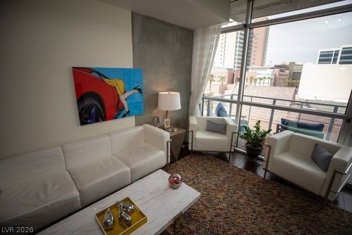 511-353 E Bonneville Ave, Las Vegas, NV, 89101-6622 | Card Image