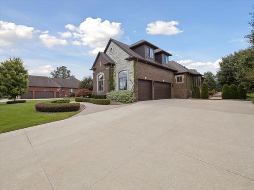 62573 Morningside Dr, Washington Township, MI, 48094-1325 | Card Image