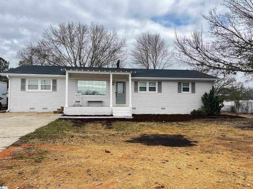 713 Cross Anchor Rd, Woodruff, SC, 29388-2309 | Card Image