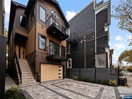 482 Kennedy Blvd, Bayonne, NJ, 07002-2664 | Card Image