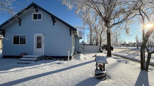 319 5 Ave W, Hanna, AB, T0J0C4 | Card Image