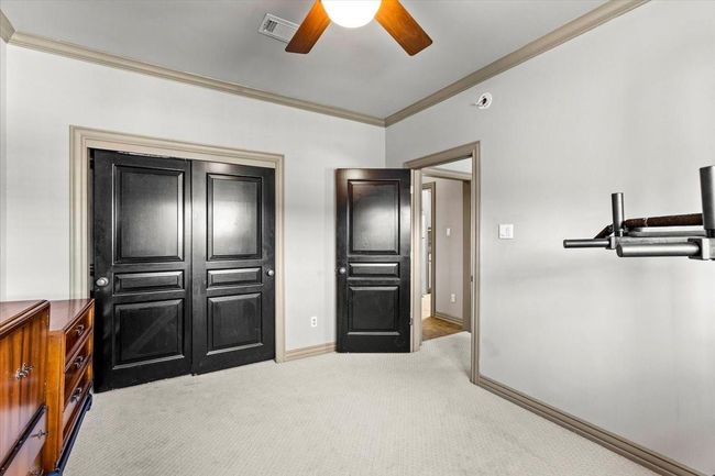 The two rooms in the guest quarters both have plenty of closet space. | Image 45