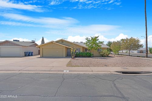 3 E Erie Dr, Tempe, AZ, 85282-3618 | Card Image