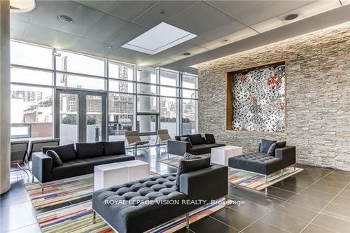 2607-21 Widmer St, Toronto, ON, M5V0B8 | Card Image