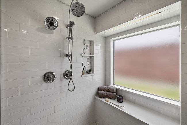 Full bath featuring large tiled shower | Image 25
