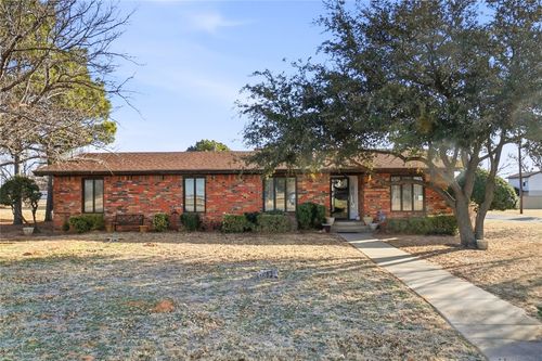 2823 Ridge Top Ln, Vernon, TX, 76384-7565 | Card Image
