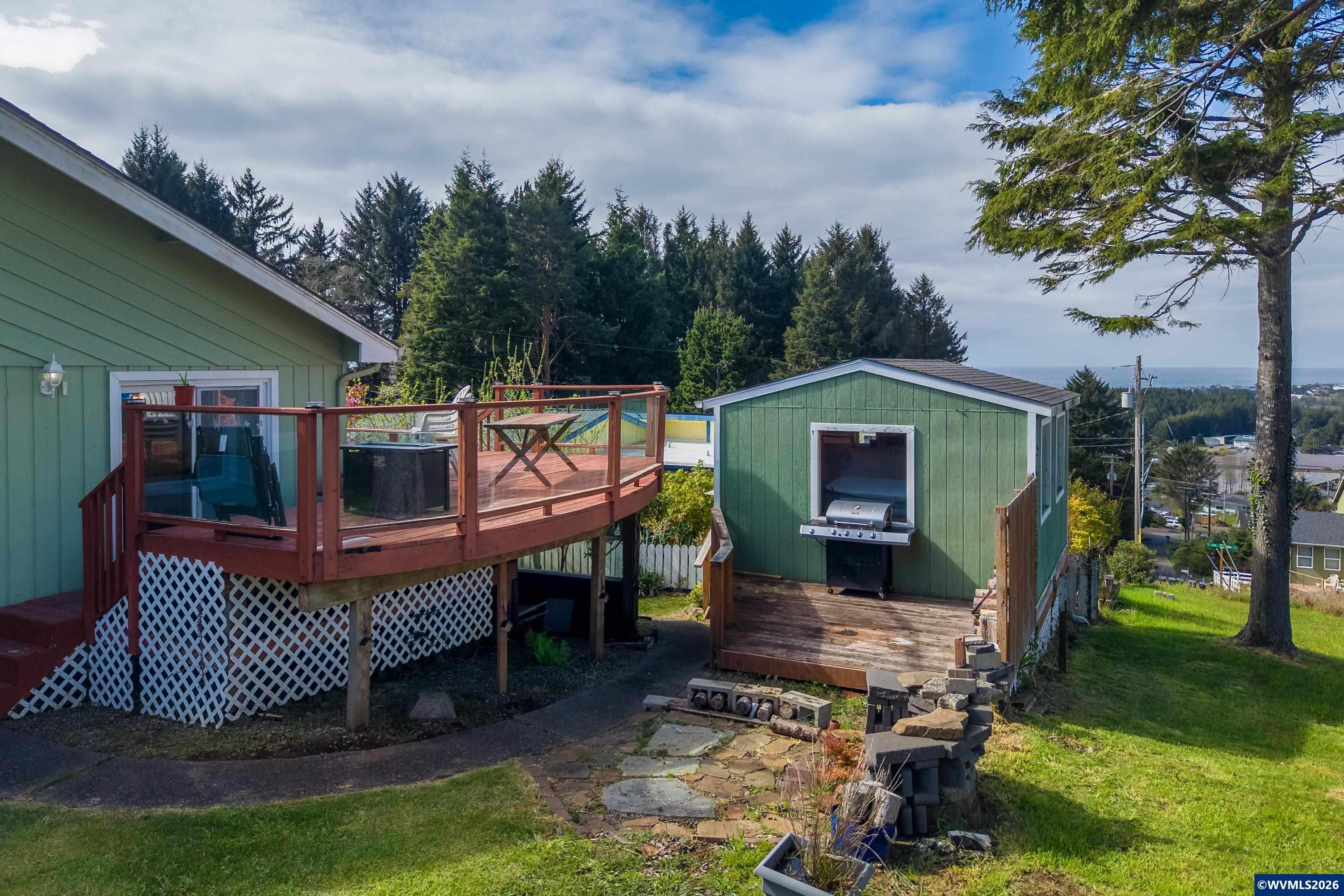Residential in Lincoln City 4