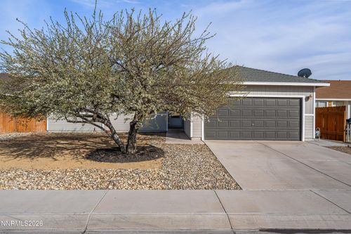 712 Hastings Way, Fernley, NV, 89408-9152 | Card Image