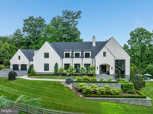 1004 Dogue Hill Ln, MCLEAN, VA, 22101-1715 | Card Image