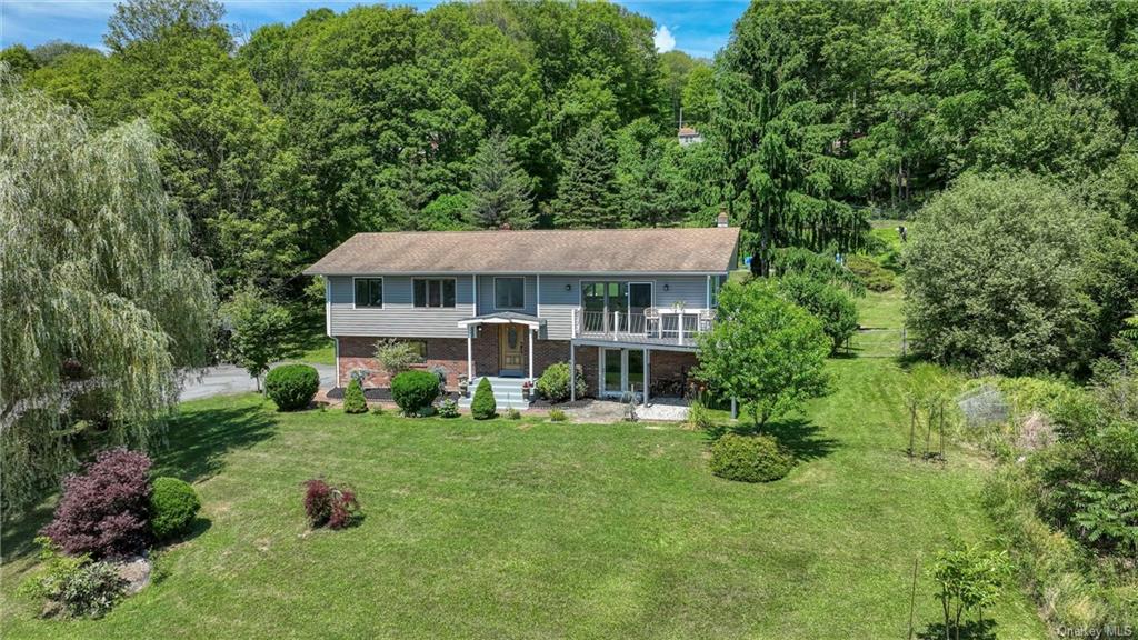 Grandview Dr, Bloomingburg, NY 12721