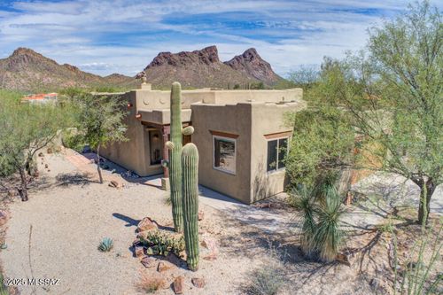 2301 S Triangle X Ln, Tucson, AZ, 85713-6850 | Card Image