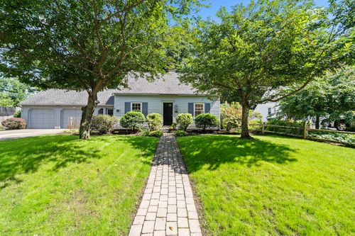 9 Hillside Dr, Nashua, NH, 03064 | Card Image