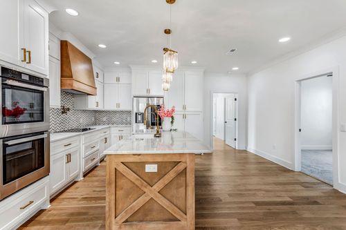 107 Shady St, Summertown, TN, 38483-7531 | Card Image