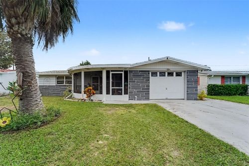 2049 Maureen Dr, HOLIDAY, FL, 34690-4130 | Card Image