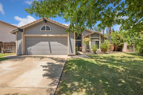 1935 Foxtail Ct, Tracy, CA, 95376-4389 | Card Image